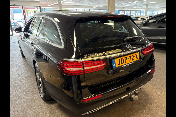 Mercedes-Benz E-Klasse Estate 300 e AMG Line / Panoramadak / Wide screen / Face lift / Trekhaak / Navigatie / Camera