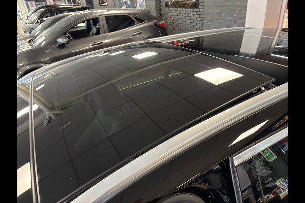Mercedes-Benz E-Klasse Estate 300 e AMG Line / Panoramadak / Wide screen / Face lift / Trekhaak / Navigatie / Camera