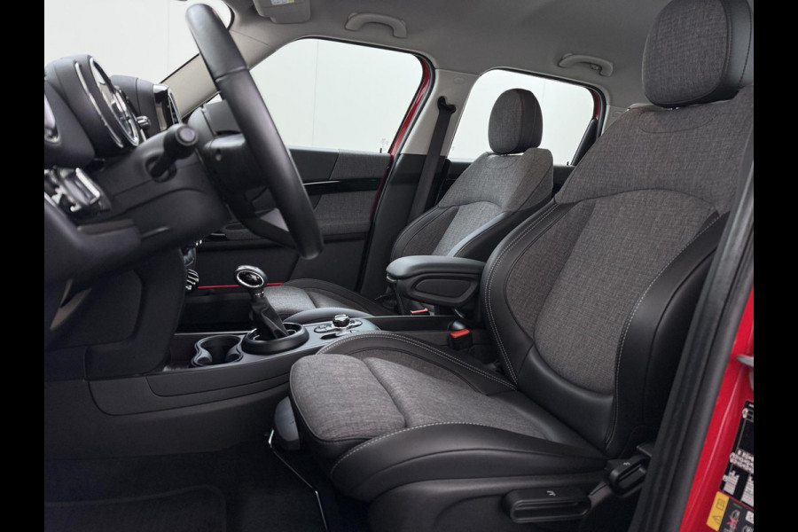 MINI Countryman 1.5 Cooper S E ALL4 VAN:26.900,- VOOR:23.330,- UW HERFSTVOORDEEL:3.570,- RIJKLAARPRIJS INC. 12 MND BOVAG GARANTIE | SPORTSTOELEN | AFN. TREKHAAK | 4X4 | STOELVERWARMING|