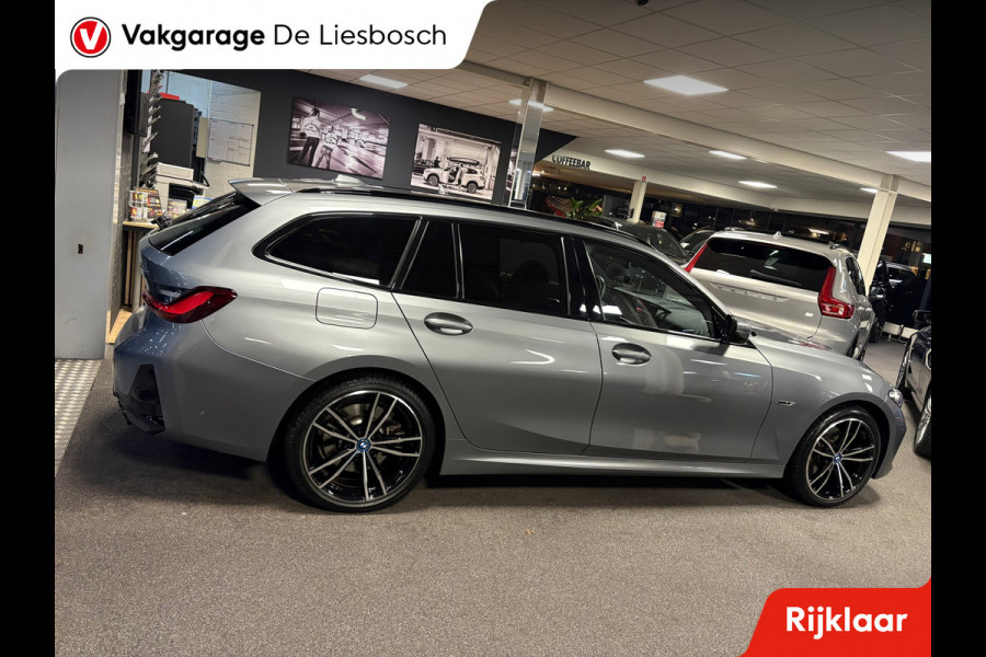 BMW 3 Serie Touring 330e xDrive M-pakket facelift / Panorama-dak / head-up / 360 camera / Harman-Kardon