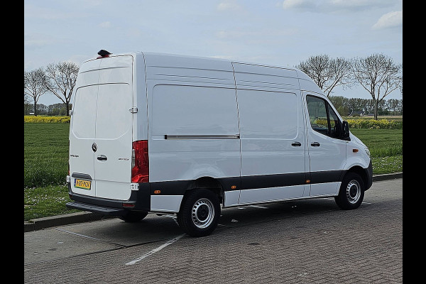 Mercedes-Benz Sprinter 317 L2H2 RWD Mbux 10 LED Navi Automaat PDC Airco Camera BPM VRIJ Euro6 170 PK!