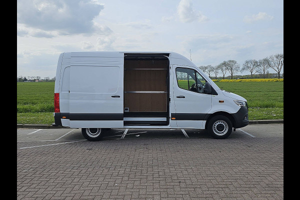 Mercedes-Benz Sprinter 317 L2H2 RWD Mbux 10 LED Navi Automaat PDC Airco Camera BPM VRIJ Euro6 170 PK!