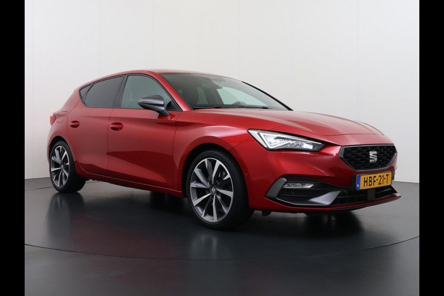 Seat Leon 1.5 eTSI FR VAN:22.900,- VOOR:19.877,- UW HERFSTVOORDEEL:3.023,- 150PK | STOEL + STUURVERWARMING |ACHTERUIT RIJ CAMERA | KEYLESS | DODEHOEK | APPLECARPLAY\AINDROID AUTO | TREKHAAK | RIJKLAAR GELEVERD MET 12 MND BOVAG GARANTIE | ADAP. CRUISE |