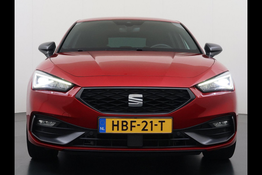 Seat Leon 1.5 eTSI FR VAN:22.900,- VOOR:19.877,- UW HERFSTVOORDEEL:3.023,- 150PK | STOEL + STUURVERWARMING |ACHTERUIT RIJ CAMERA | KEYLESS | DODEHOEK | APPLECARPLAY\AINDROID AUTO | TREKHAAK | RIJKLAAR GELEVERD MET 12 MND BOVAG GARANTIE | ADAP. CRUISE |