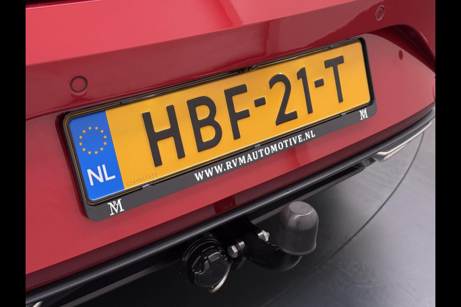 Seat Leon 1.5 eTSI FR VAN:22.900,- VOOR:19.877,- UW HERFSTVOORDEEL:3.023,- 150PK | STOEL + STUURVERWARMING |ACHTERUIT RIJ CAMERA | KEYLESS | DODEHOEK | APPLECARPLAY\AINDROID AUTO | TREKHAAK | RIJKLAAR GELEVERD MET 12 MND BOVAG GARANTIE | ADAP. CRUISE |