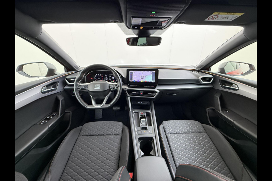 Seat Leon 1.5 eTSI FR VAN:22.900,- VOOR:19.877,- UW HERFSTVOORDEEL:3.023,- 150PK | STOEL + STUURVERWARMING |ACHTERUIT RIJ CAMERA | KEYLESS | DODEHOEK | APPLECARPLAY\AINDROID AUTO | TREKHAAK | RIJKLAAR GELEVERD MET 12 MND BOVAG GARANTIE | ADAP. CRUISE |