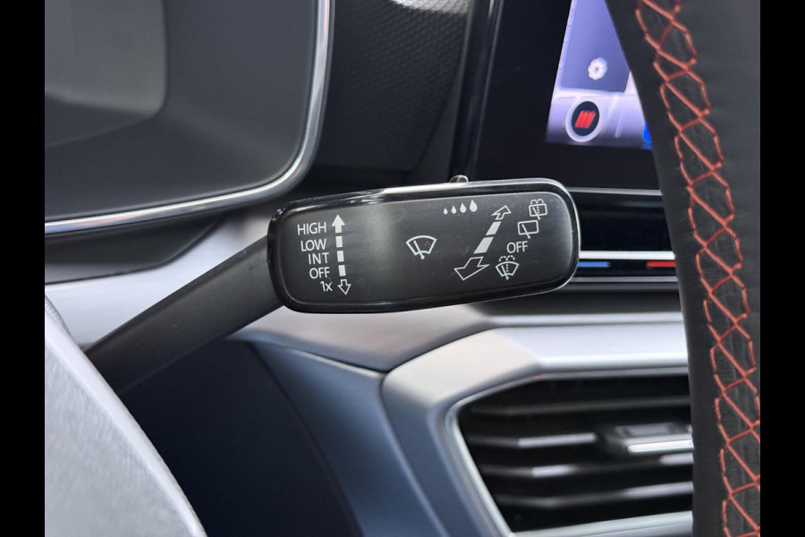 Seat Leon 1.5 eTSI FR VAN:22.900,- VOOR:19.877,- UW HERFSTVOORDEEL:3.023,- 150PK | STOEL + STUURVERWARMING |ACHTERUIT RIJ CAMERA | KEYLESS | DODEHOEK | APPLECARPLAY\AINDROID AUTO | TREKHAAK | RIJKLAAR GELEVERD MET 12 MND BOVAG GARANTIE | ADAP. CRUISE |