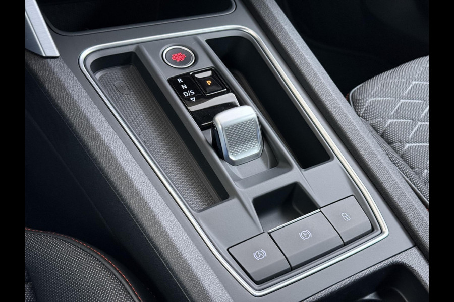 Seat Leon 1.5 eTSI FR VAN:22.900,- VOOR:19.877,- UW HERFSTVOORDEEL:3.023,- 150PK | STOEL + STUURVERWARMING |ACHTERUIT RIJ CAMERA | KEYLESS | DODEHOEK | APPLECARPLAY\AINDROID AUTO | TREKHAAK | RIJKLAAR GELEVERD MET 12 MND BOVAG GARANTIE | ADAP. CRUISE |