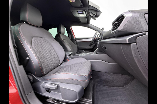 Seat Leon 1.5 eTSI FR VAN:22.900,- VOOR:19.877,- UW HERFSTVOORDEEL:3.023,- 150PK | STOEL + STUURVERWARMING |ACHTERUIT RIJ CAMERA | KEYLESS | DODEHOEK | APPLECARPLAY\AINDROID AUTO | TREKHAAK | RIJKLAAR GELEVERD MET 12 MND BOVAG GARANTIE | ADAP. CRUISE |