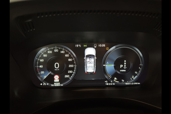 Volvo XC60 T6 Aut. R-Design Trekhaak Stoelverwarming Parkeercamera 340pk
