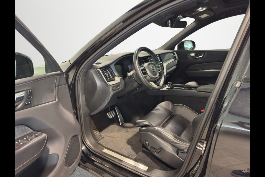 Volvo XC60 T6 Aut. R-Design Trekhaak Stoelverwarming Parkeercamera 340pk