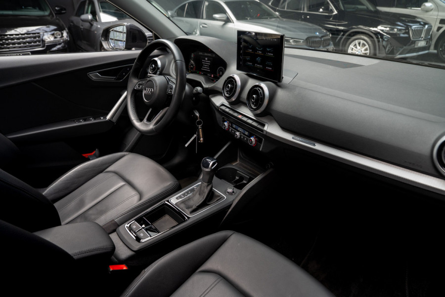 Audi Q2 35 TFSI S-Line Panodak Virtual Camera Leder Navi ACC Climate LM velgen PDC