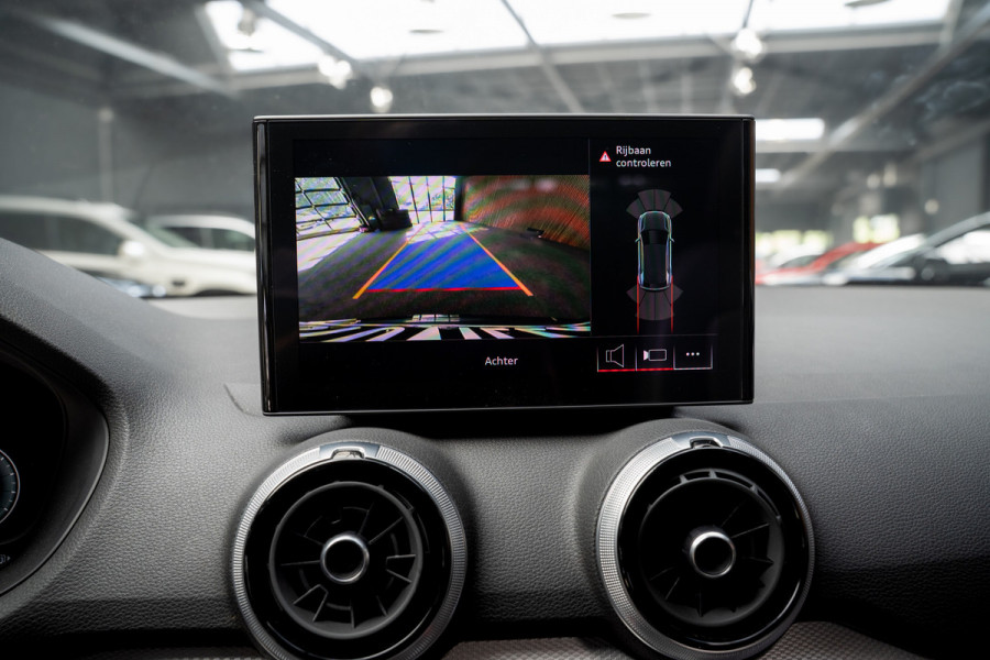 Audi Q2 35 TFSI S-Line Panodak Virtual Camera Leder Navi ACC Climate LM velgen PDC