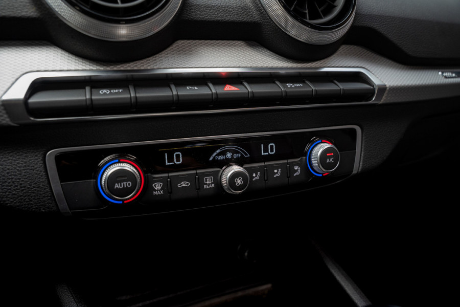 Audi Q2 35 TFSI S-Line Panodak Virtual Camera Leder Navi ACC Climate LM velgen PDC