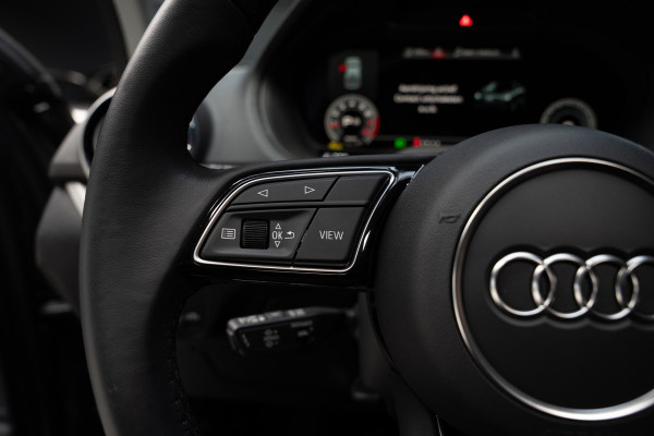 Audi Q2 35 TFSI S-Line Panodak Virtual Camera Leder Navi ACC Climate LM velgen PDC