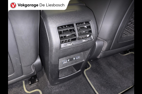 Peugeot 308 1.6 Plug-in Hybrid 180 GT-line/pano/navi/memory/apple/camera/boeken
