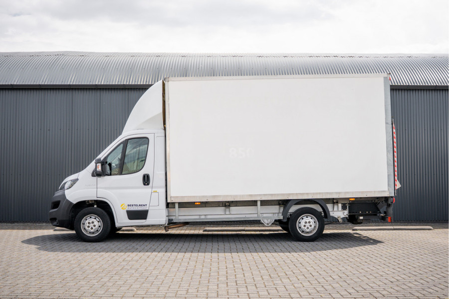 Fiat Ducato 2,3 140PK | Bakwagen met laadklep | 3-Zits | LED | Cruise | Airco