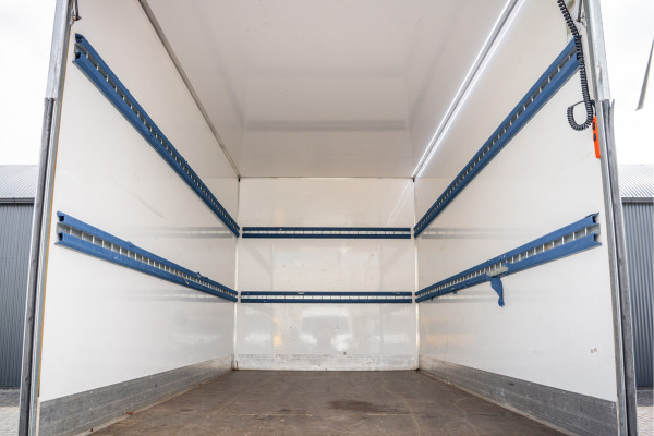 Fiat Ducato 2,3 140PK | Bakwagen met laadklep | 3-Zits | LED | Cruise | Airco