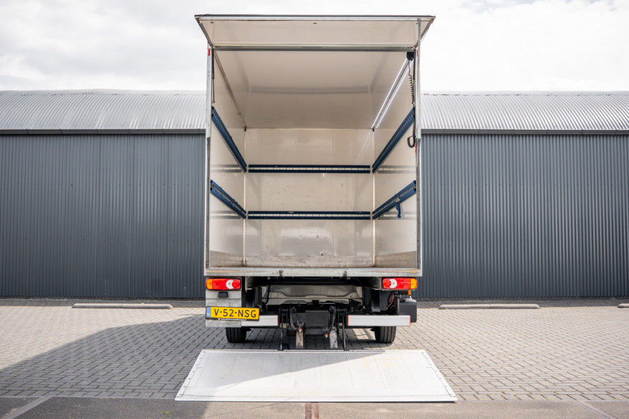 Fiat Ducato 2,3 140PK | Bakwagen met laadklep | 3-Zits | LED | Cruise | Airco