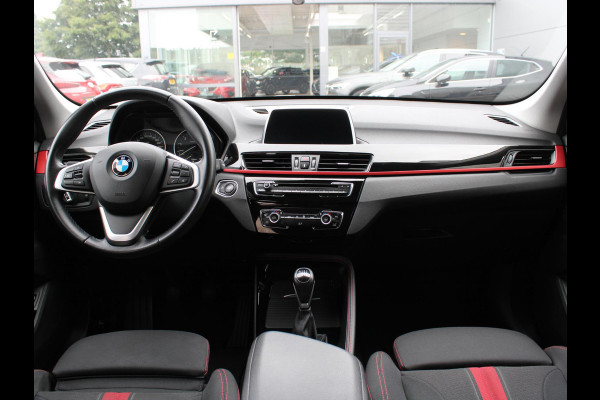 BMW X1 sDrive18i Executive | TREKHAAK| ACHTERUITRIJCAMERA | 12 MAANDEN BOVAG GARANTIE |