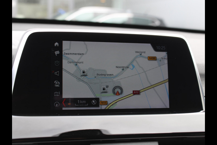 BMW X1 sDrive18i Executive | TREKHAAK| ACHTERUITRIJCAMERA | 12 MAANDEN BOVAG GARANTIE |