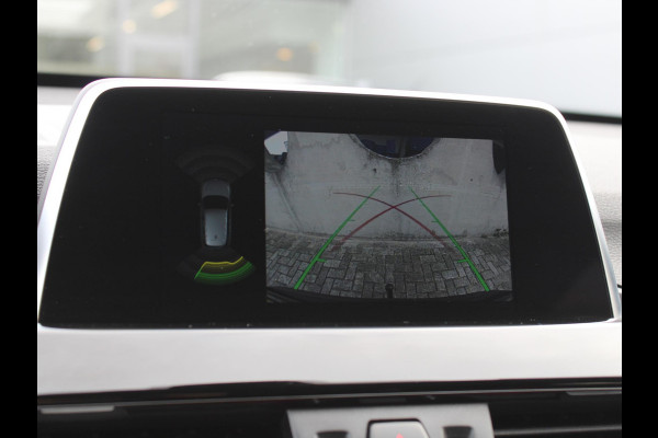 BMW X1 sDrive18i Executive | TREKHAAK| ACHTERUITRIJCAMERA | 12 MAANDEN BOVAG GARANTIE |
