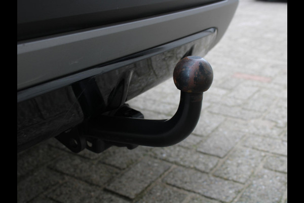 BMW X1 sDrive18i Executive | TREKHAAK| ACHTERUITRIJCAMERA | 12 MAANDEN BOVAG GARANTIE |