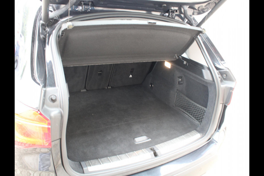 BMW X1 sDrive18i Executive | TREKHAAK| ACHTERUITRIJCAMERA | 12 MAANDEN BOVAG GARANTIE |
