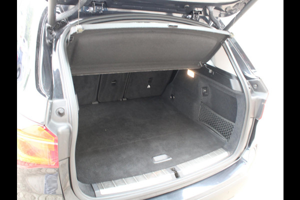 BMW X1 sDrive18i Executive | TREKHAAK| ACHTERUITRIJCAMERA | 12 MAANDEN BOVAG GARANTIE |