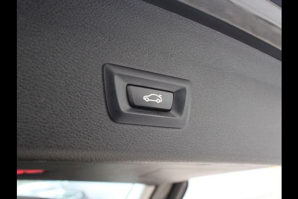 BMW X1 sDrive18i Executive | TREKHAAK| ACHTERUITRIJCAMERA | 12 MAANDEN BOVAG GARANTIE |