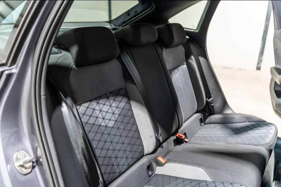 Volkswagen Taigo 1.5 TSI R-Line IQ DSG PANO PDC