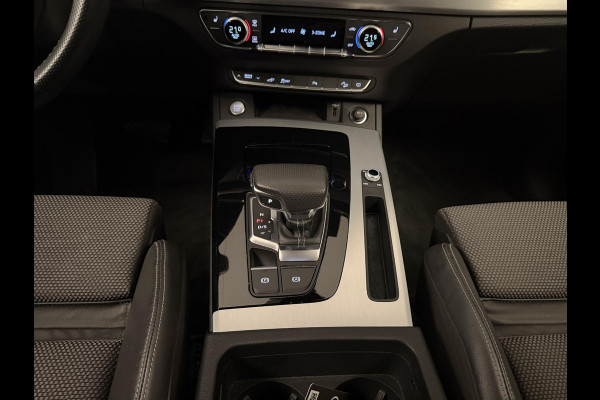 Audi Q5 50 TFSI Pluging-Hybrid 299PK Aut. Quattro S-Line | LED | Navi | 19 Inch | Sportstoelen | Incl. garantie