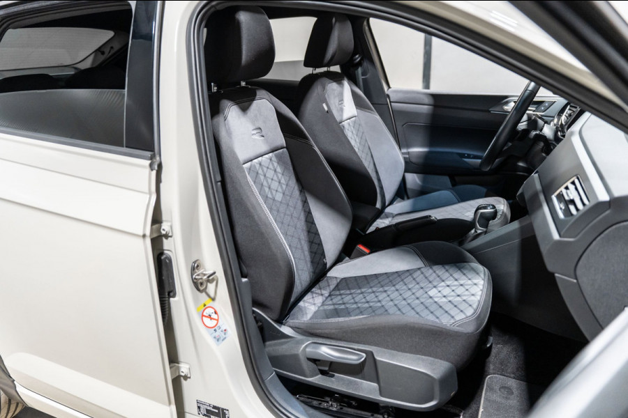 Volkswagen Taigo 1.5 TSI R-Line DSG PANO IQ