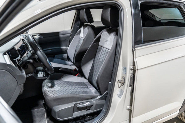 Volkswagen Taigo 1.5 TSI R-Line DSG PANO IQ
