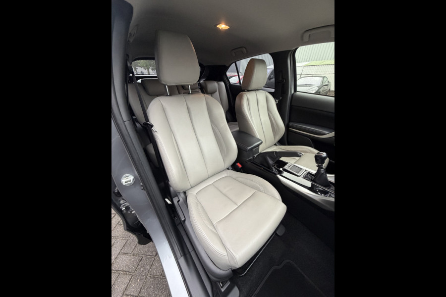 Mitsubishi Eclipse Cross 1.5 DI-T First Edition (Trekhaak (1.600kg) - Camera - Leder incl stoelverwarming - Parkeersensoren V+A - Keyless Entry - Head up