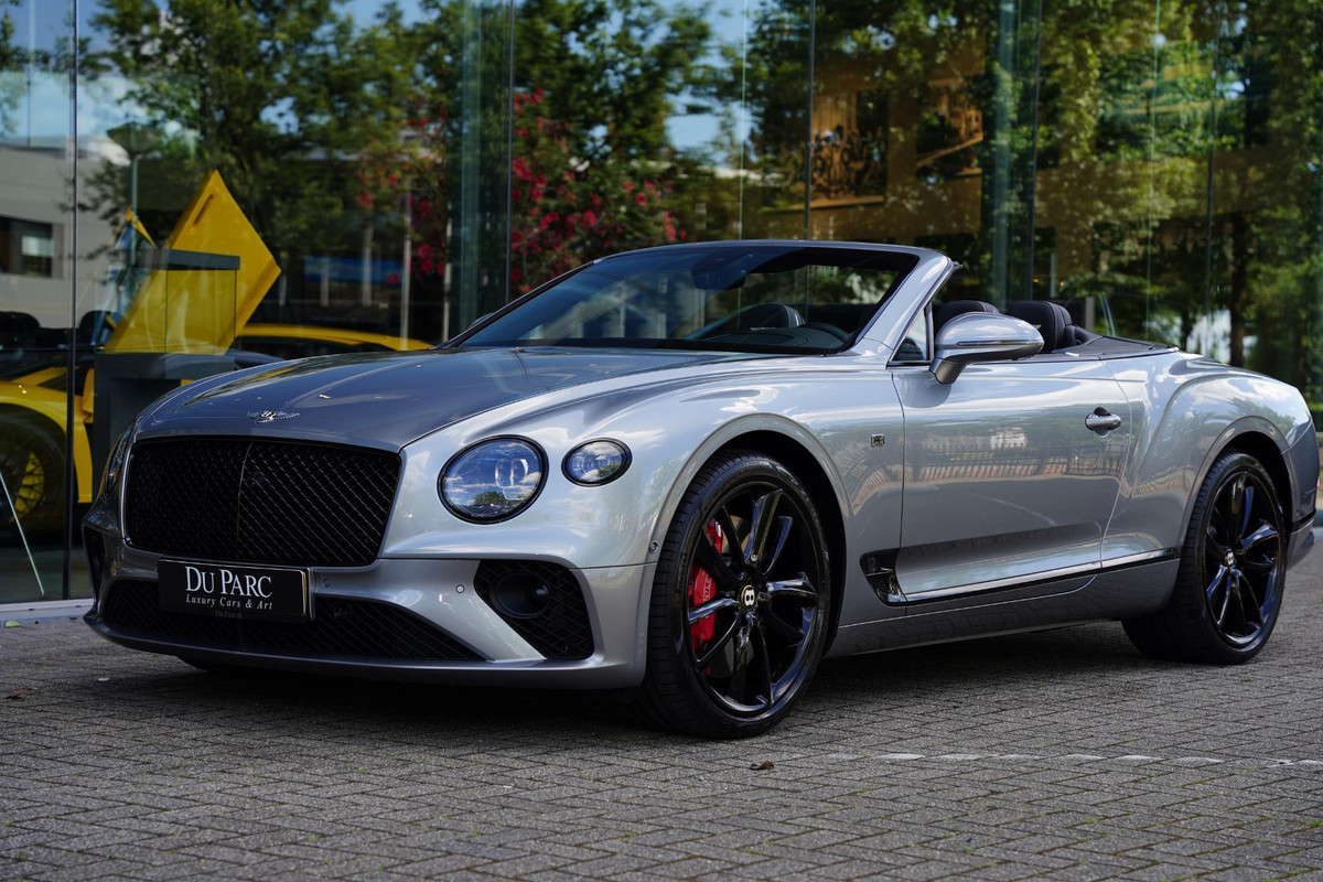 Bentley Continental GTC 6.0 W12 First Edition Full Carbon