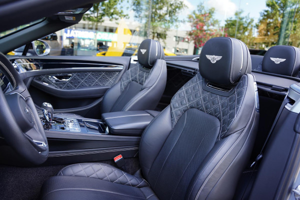 Bentley Continental GTC 6.0 W12 First Edition Full Carbon