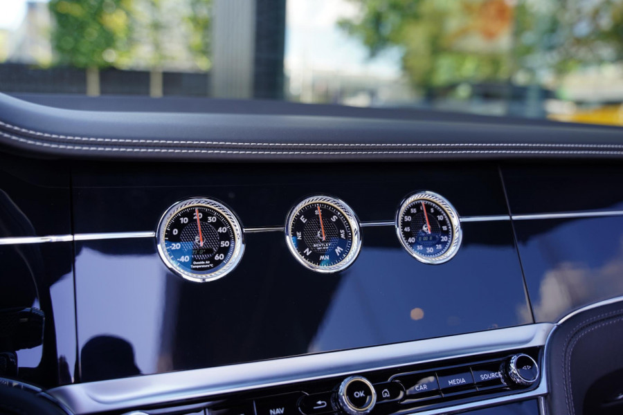 Bentley Continental GTC 6.0 W12 First Edition Full Carbon
