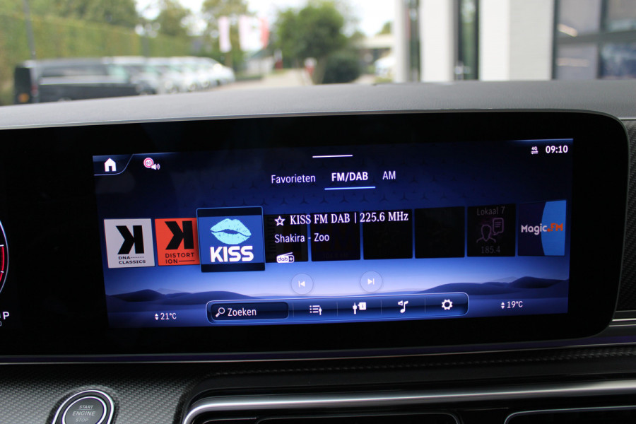 Mercedes-Benz V-Klasse 300d / DC / AMG / 4-Matic / Panorama / Elec Stoelen / Burmester / Vol Opties / NIEUWSTAAT
