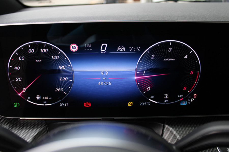 Mercedes-Benz V-Klasse 300d / DC / AMG / 4-Matic / Panorama / Elec Stoelen / Burmester / Vol Opties / NIEUWSTAAT