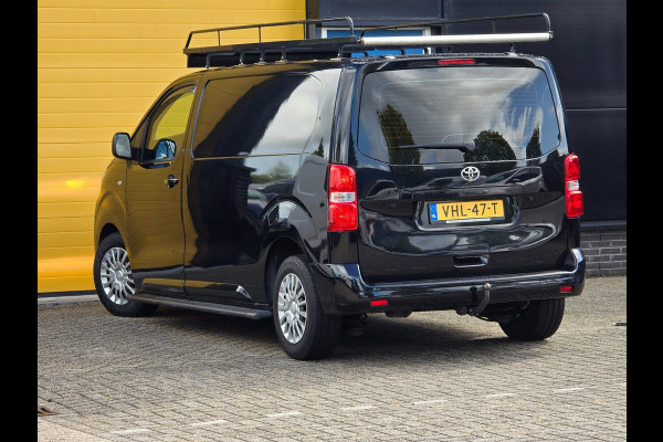 Toyota ProAce Worker 2.0 D-4D Professional / AUT / NAP / Navi / Cruise Control / 3 Zits / Schuifdeur / Trekhaak