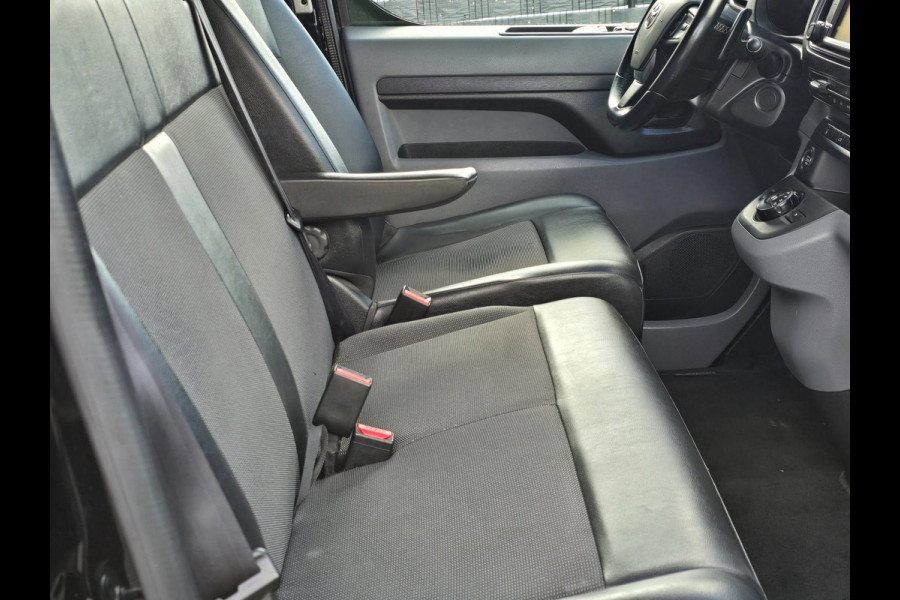 Toyota ProAce Worker 2.0 D-4D Professional / AUT / NAP / Navi / Cruise Control / 3 Zits / Schuifdeur / Trekhaak