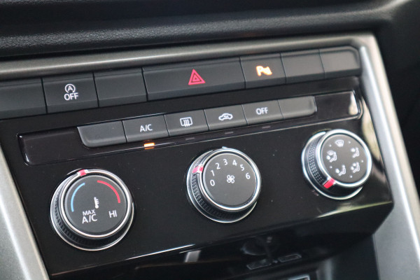 Volkswagen T-Roc 1.0 TSI Style | Trekhaak | Carplay | ACC |