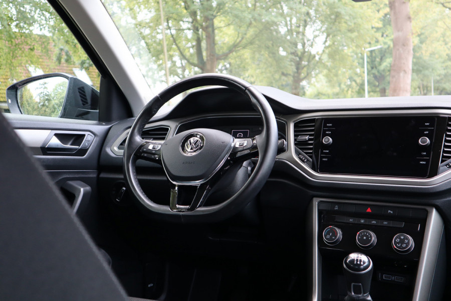 Volkswagen T-Roc 1.0 TSI Style | Trekhaak | Carplay | ACC |