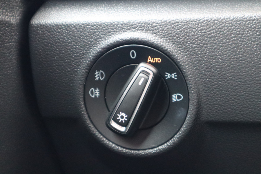 Volkswagen T-Roc 1.0 TSI Style | Trekhaak | Carplay | ACC |