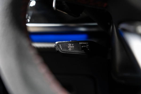 Audi Q8 4.0 TFSI RS Q8 quattro Pano Keramisch CARBON B&O 3D FULL
