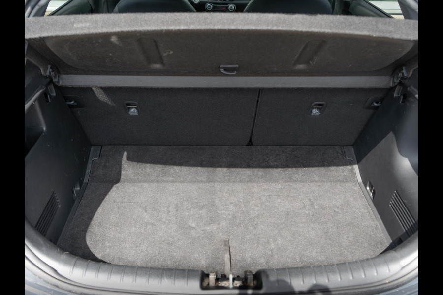 Kia Rio 1.0 T-GDi MHEV GT-Line | Navi | PDC | Clima | Stoel en stuurverwarming | Achteruitrijcamera |