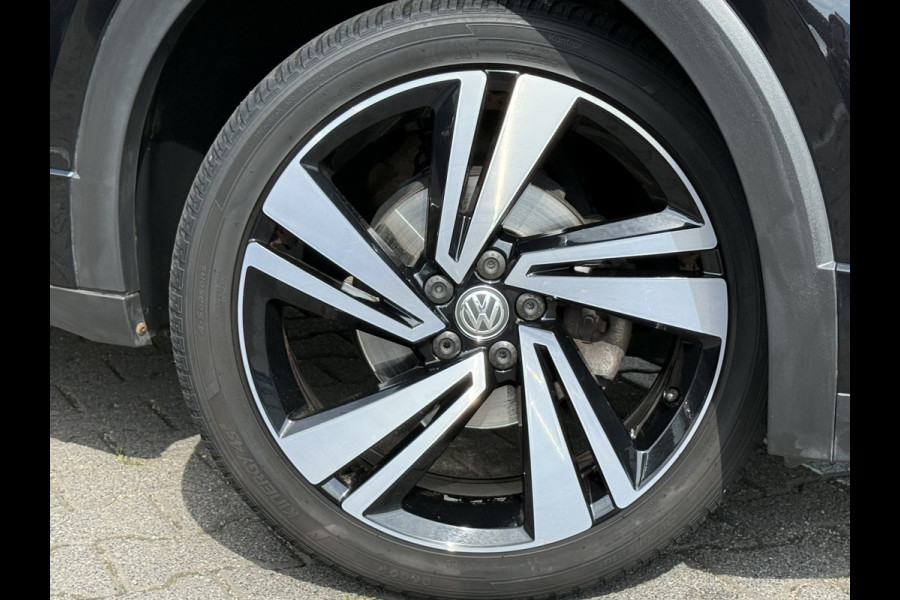 Volkswagen T-Cross 1.0 TSI R-Line | ACC | Dodehoek | LED | DAB+ | 18 inch