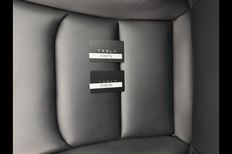 Tesla Model 3 RWD 60 kWh [3-Fase-11kW] {SoH-88%} (INCL-BTW) Aut. *HEATPUMP | PANO | AUTOPILOT | LEATHER | KEYLESS | FULL-LED | MEMORY-PACK | TOPVIEW | DAB | CARPLAY | DIGI-COCKPIT | LANE-ASSIST | HEATED-COMFORTSEATS | 18"ALU*