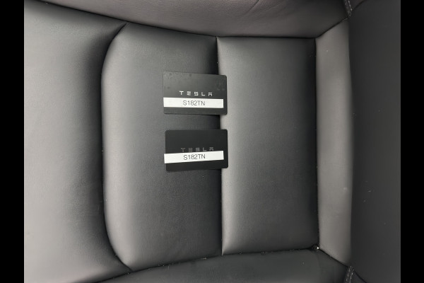 Tesla Model 3 RWD 60 kWh [3-Fase-11kW] {SoH-88%} (INCL-BTW) Aut. *HEATPUMP | PANO | AUTOPILOT | LEATHER | KEYLESS | FULL-LED | MEMORY-PACK | TOPVIEW | DAB | CARPLAY | DIGI-COCKPIT | LANE-ASSIST | HEATED-COMFORTSEATS | 18"ALU*
